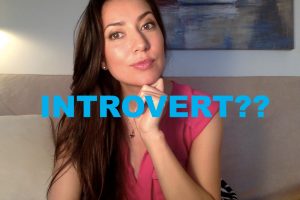how to spot introvert traits