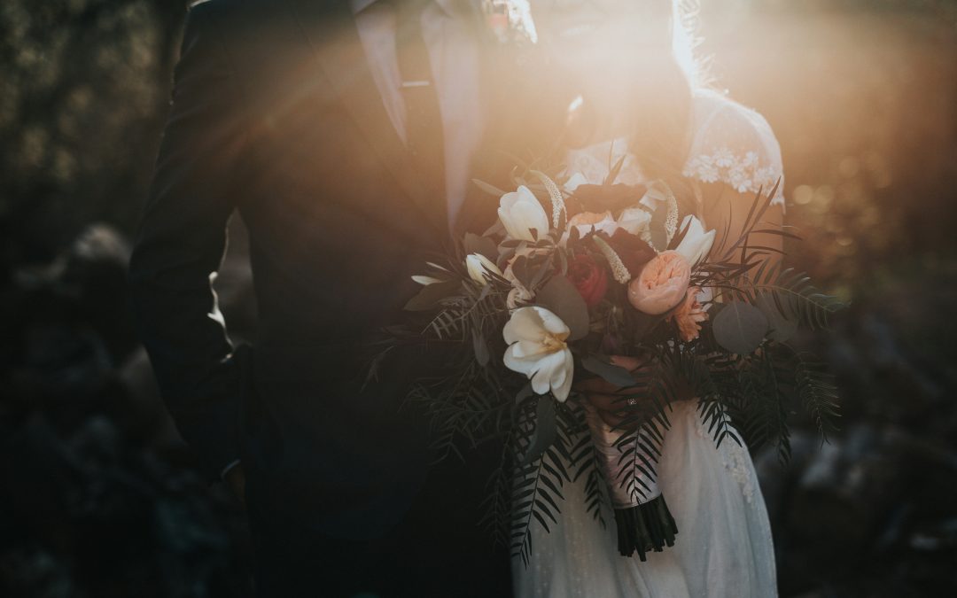 Thoughtful Proposal Ideas for Introverts (and How to Coordinate Your Wedding Outfits)