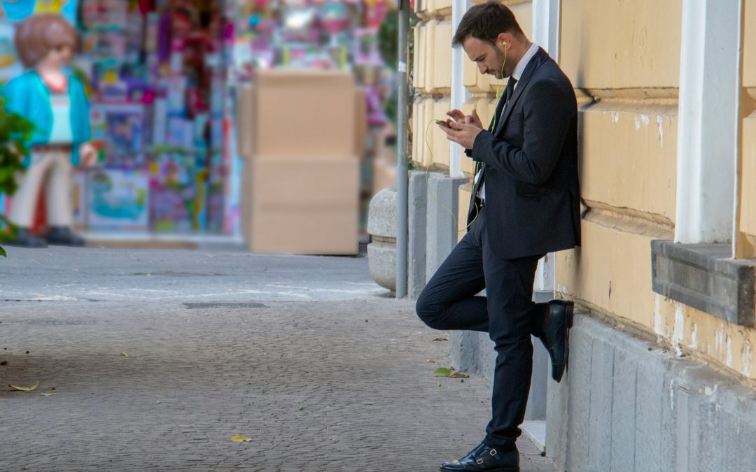 Why Introverts Often Win with Better Systems, Not Louder Effort