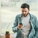 Why dating apps punish introverts in the talking stage