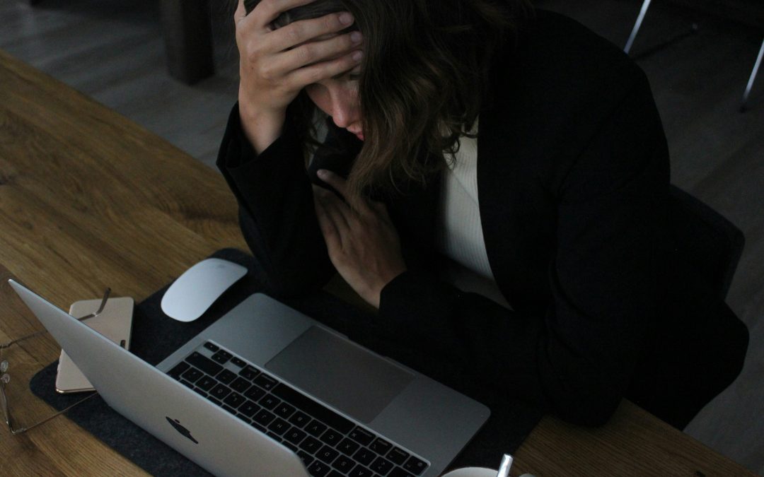 How Introverts Can Date Without Financial Shame