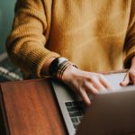 Why Introverts Prefer Managing Important Business Tasks Online