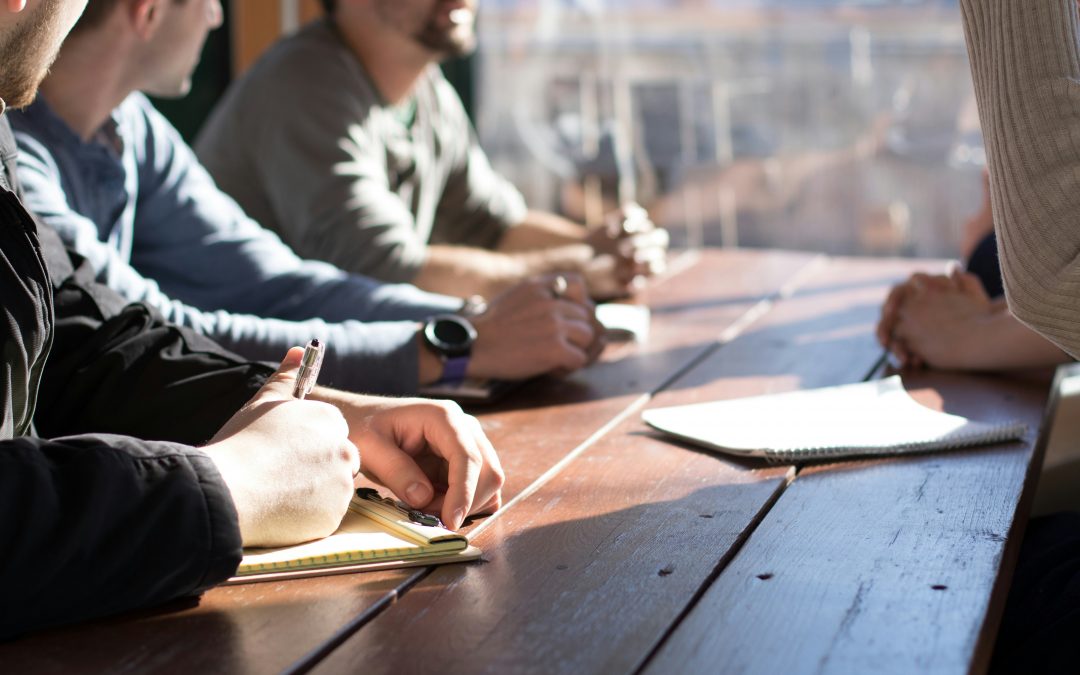 How to Speak Confidently in Meetings When You’re an Introvert